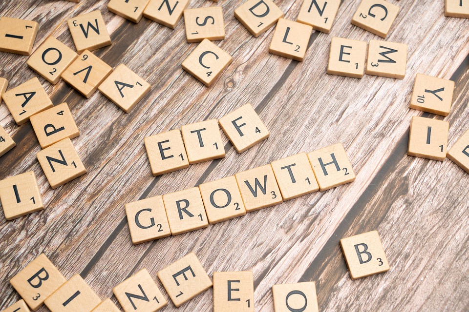 Passive Investing Boom: Why ETFs Are Dominating the U.S. Market