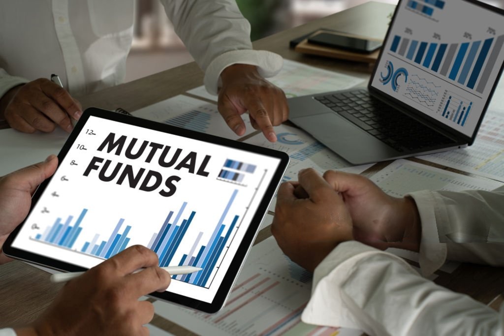 why ETFs are better than mutual funds